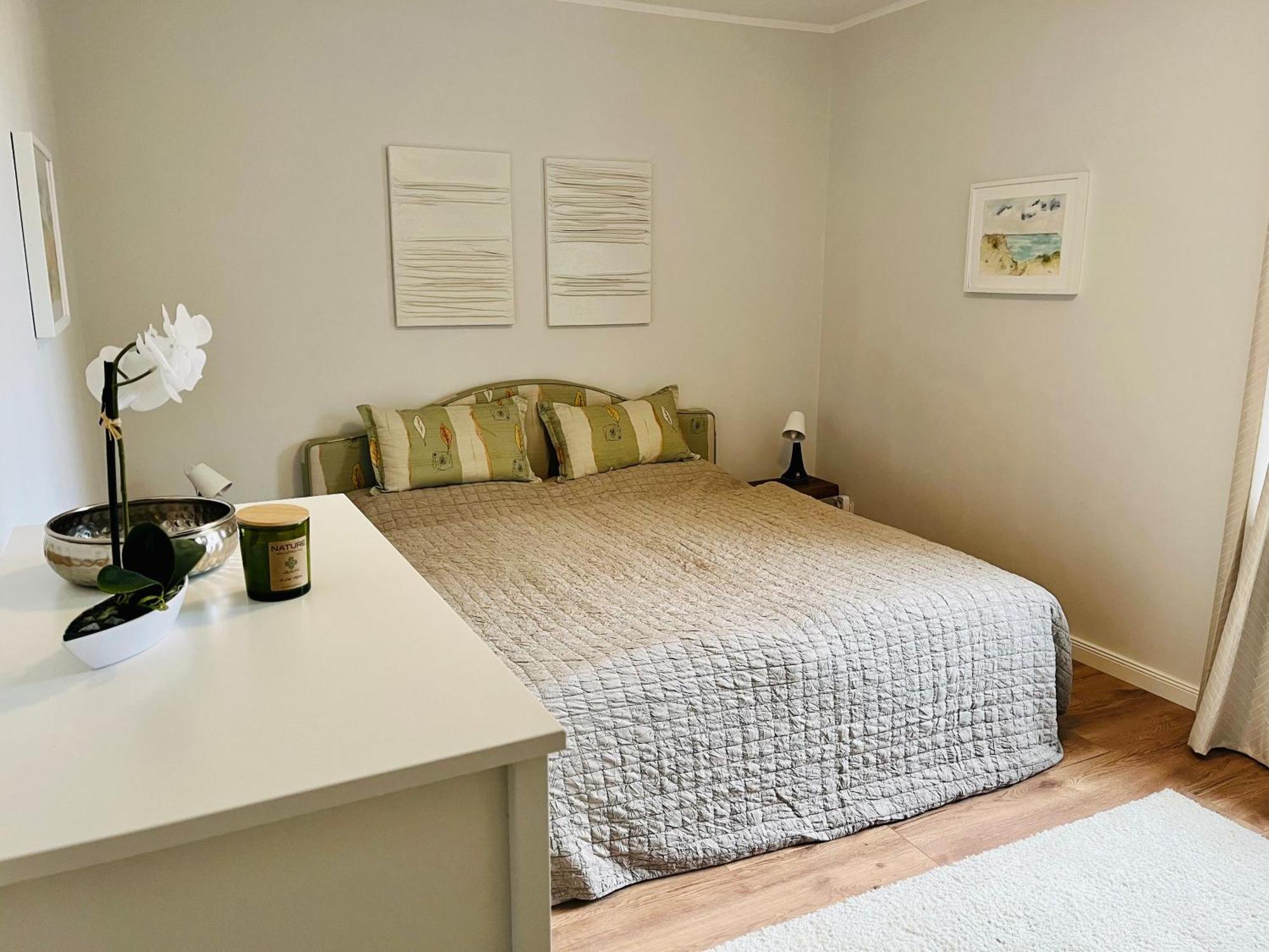 Traumwohnung Mit Stadthafen-Panorama! Zwei Schlafzimmer, Parkplatz Росток Екстер'єр фото